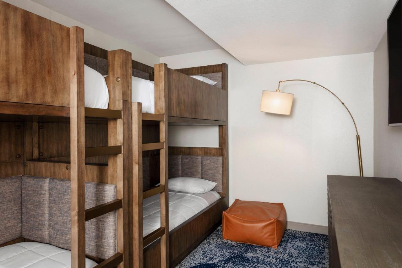 Delta Hotels By Marriott Virginia Beach Waterfront Εξωτερικό φωτογραφία